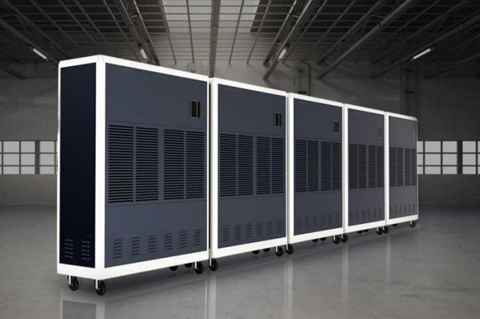 干衣機(jī)隨風(fēng)飄搖，除濕機(jī)逆風(fēng)飛揚(yáng)